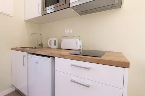 petit bijou beach apartment iii