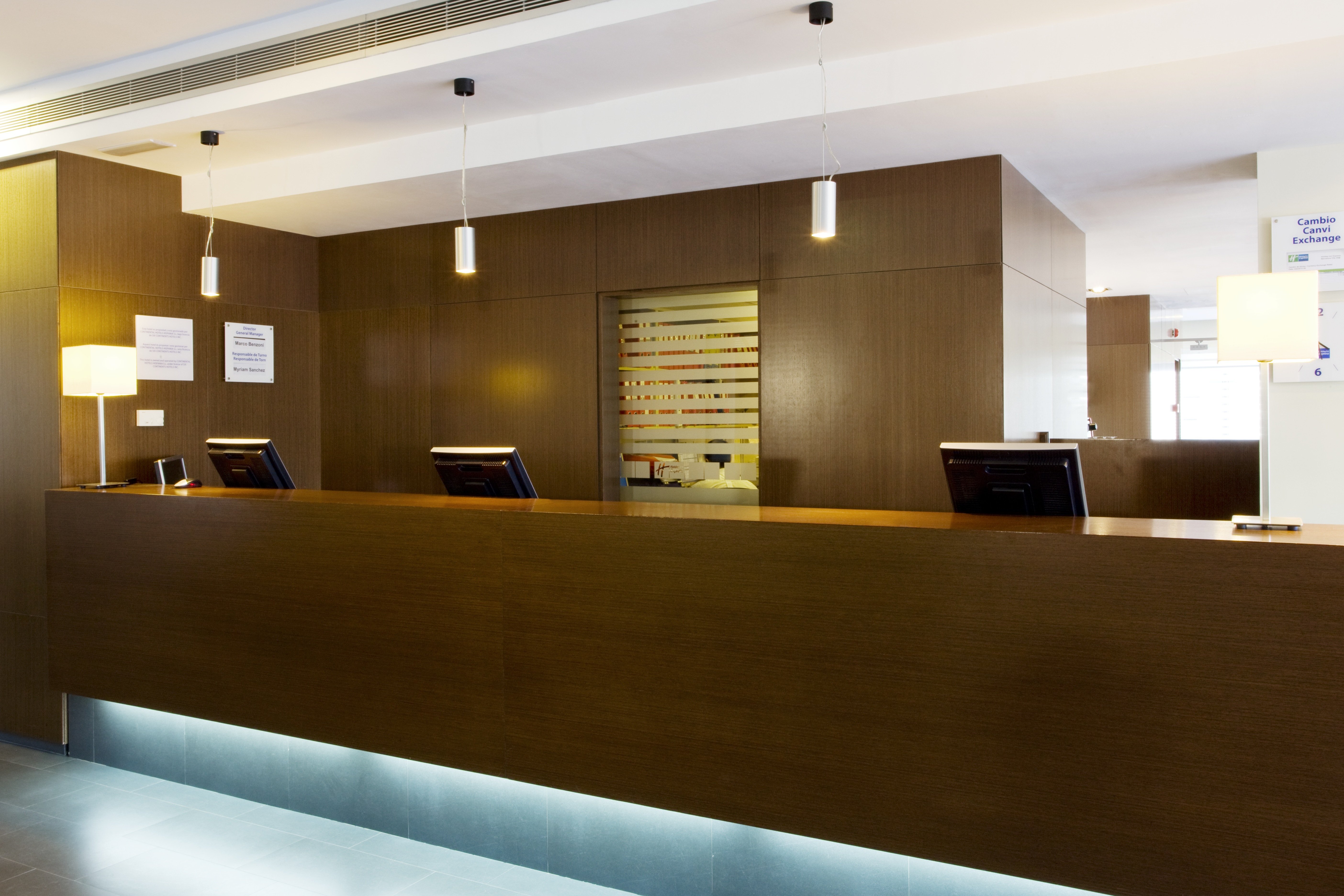 holiday inn express barcelona city 22 by ihg
