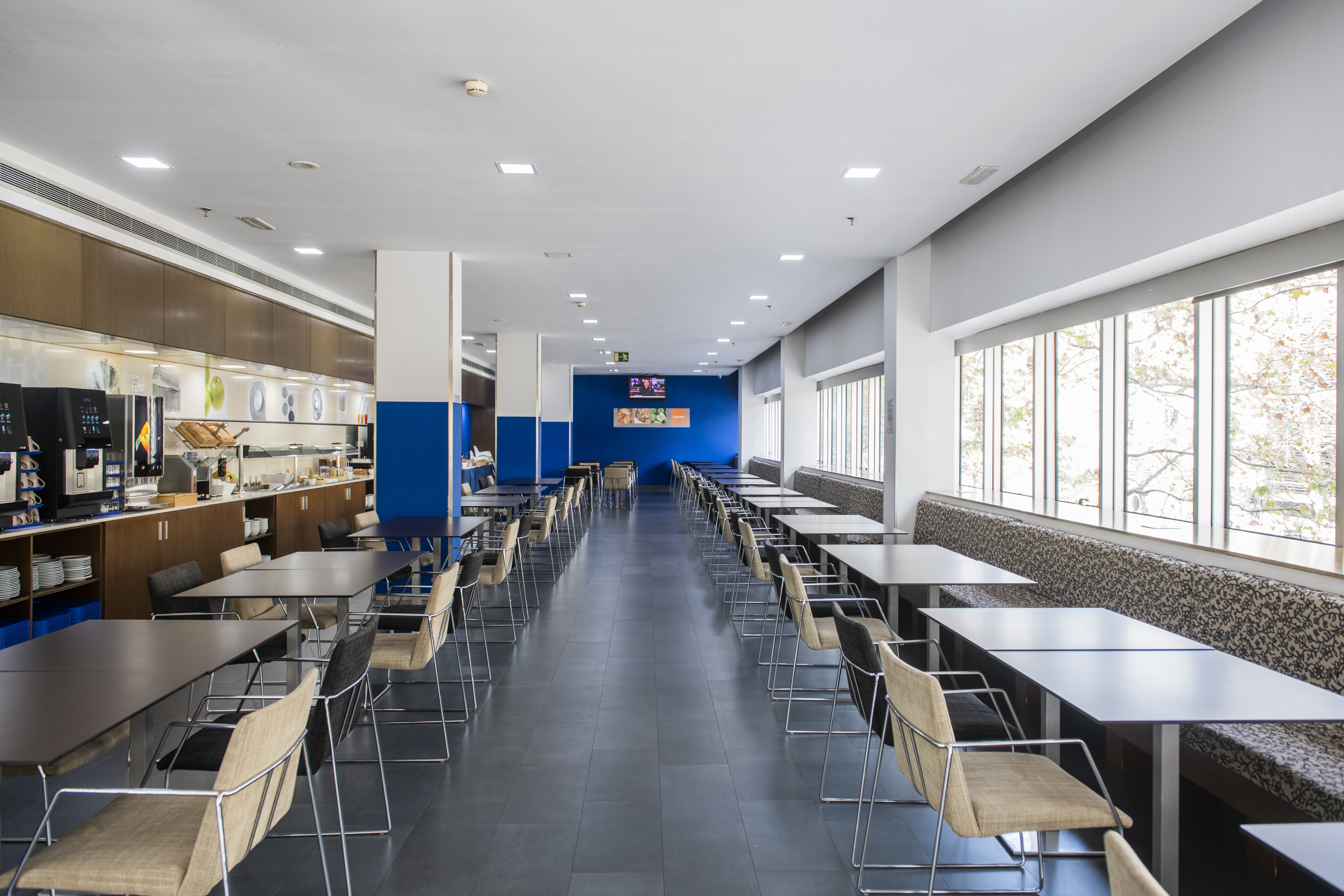 holiday inn express barcelona city 22 by ihg