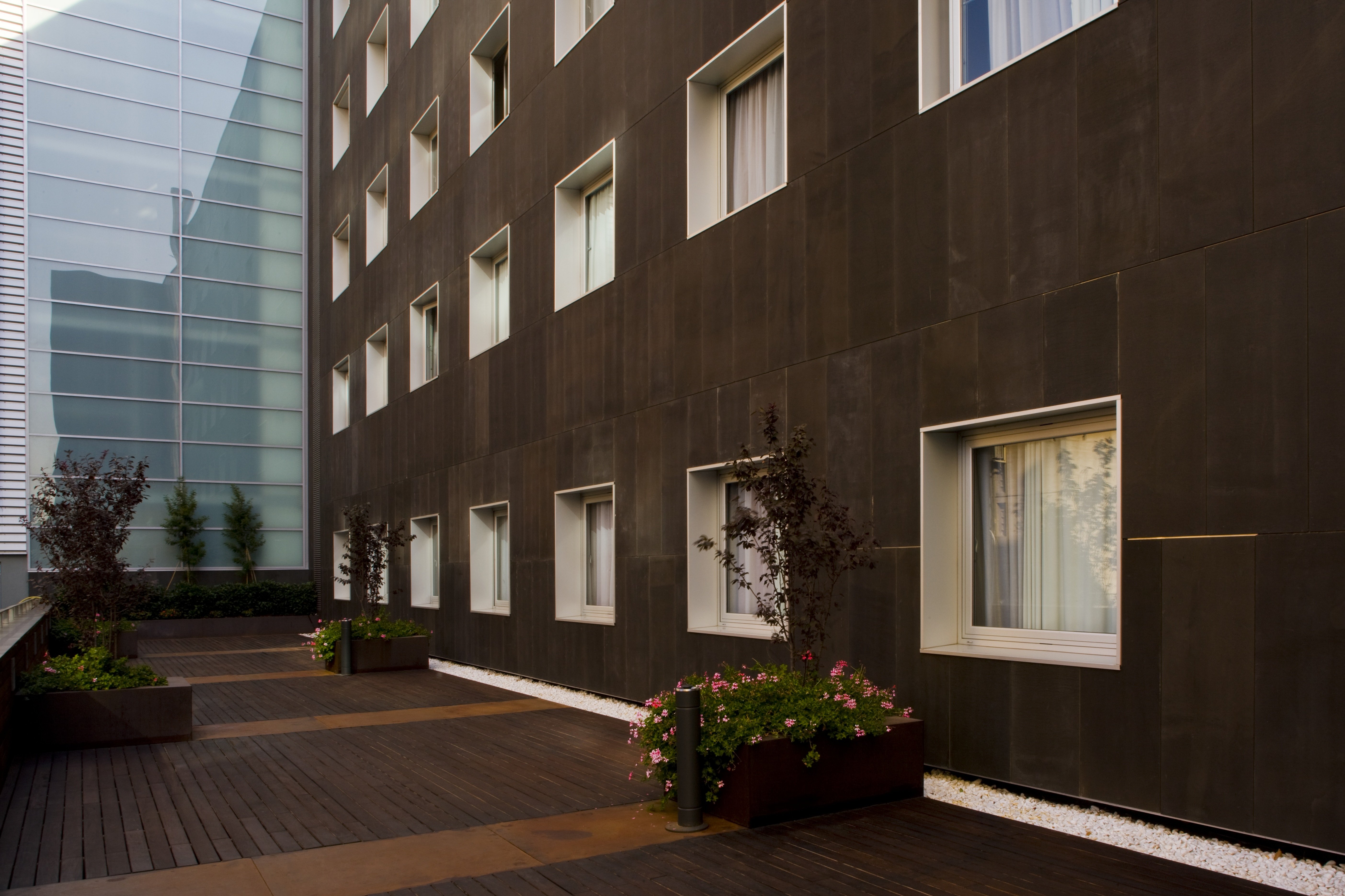 holiday inn express barcelona city 22 by ihg