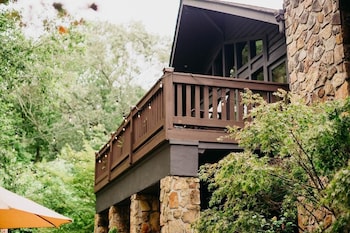 sylvan valley lodge and cellars