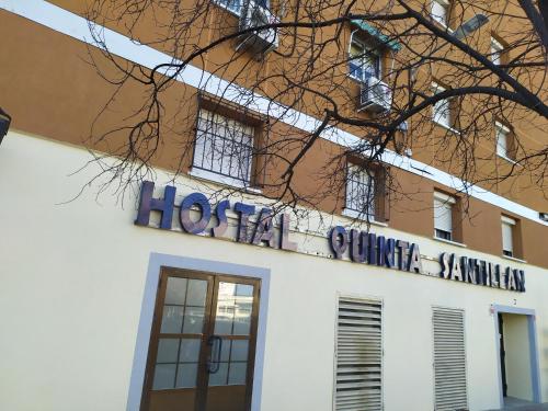 hostal quinta santillan