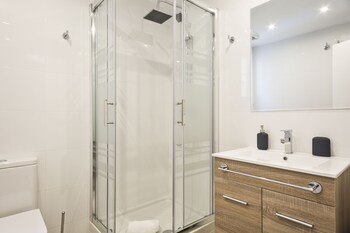 stay u nique apartments llobregat