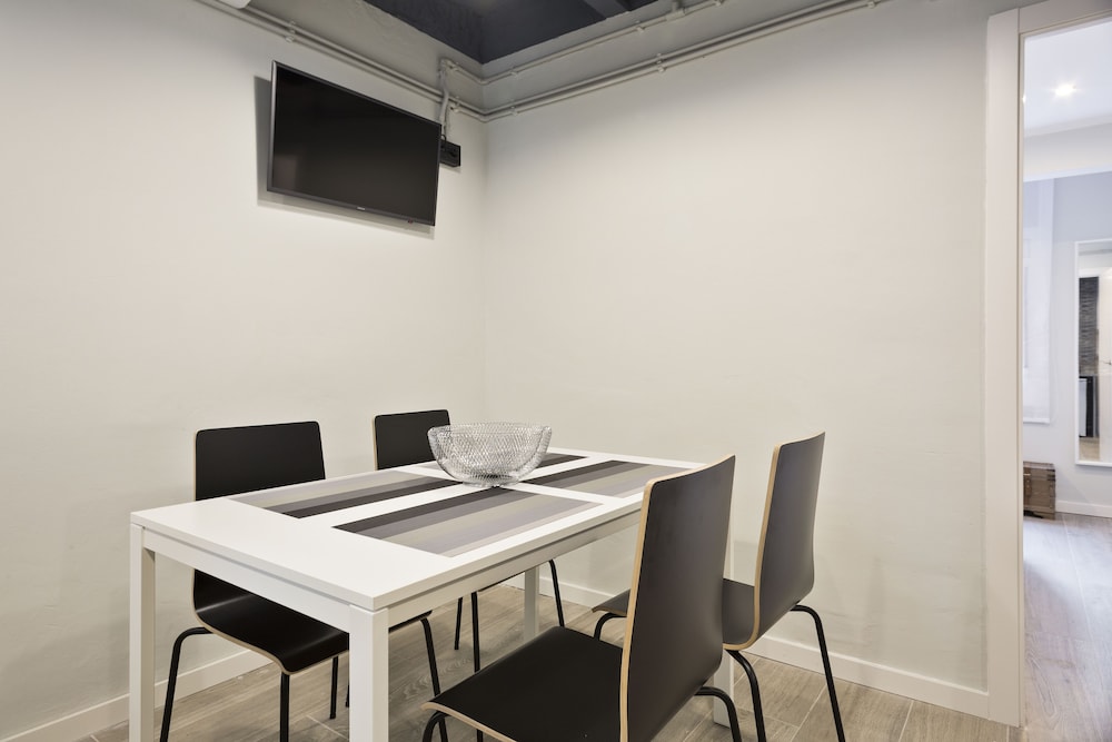 stay u nique apartments llobregat