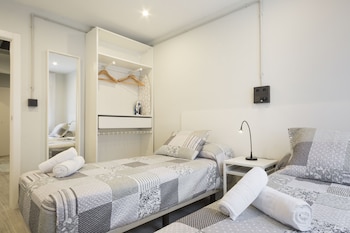 stay u nique apartments llobregat