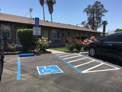 maple inn and suites