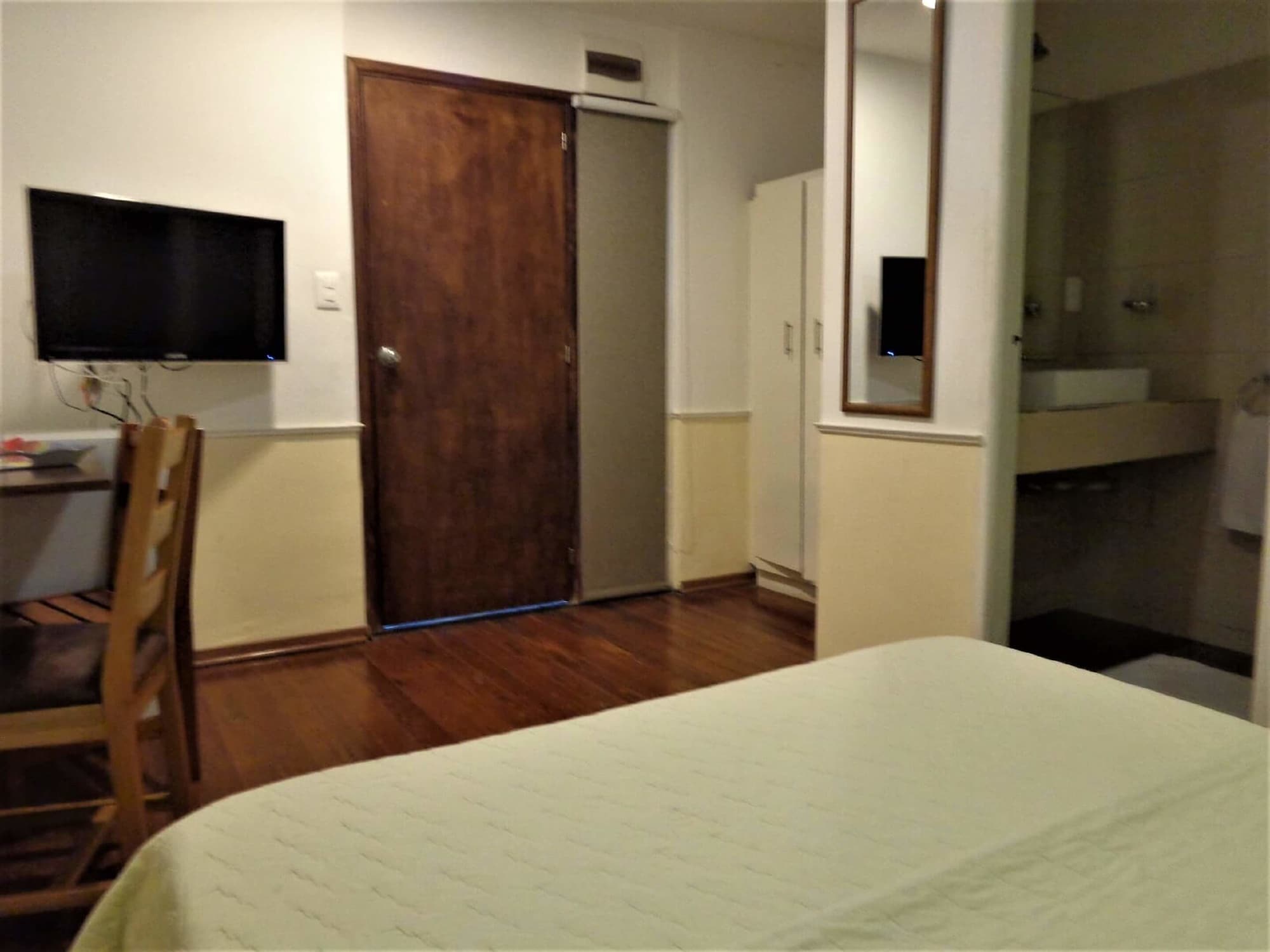 Hotel Casablanca,Montevideo Centro>>Montevideo,3 star