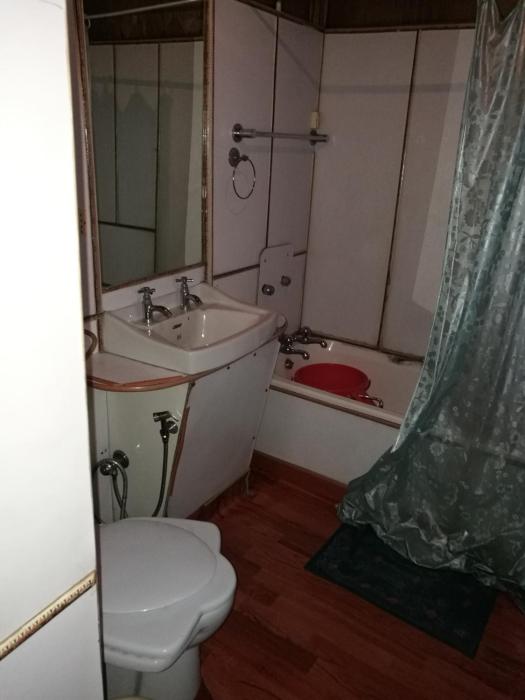 house boat hardy palace