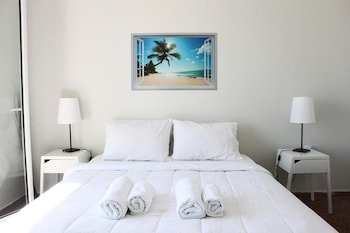 penthouse and apartments by the sea near airport