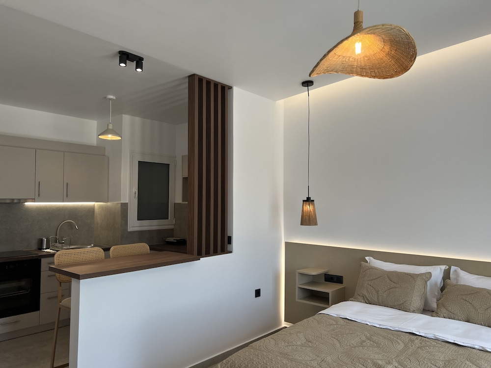 penthouse and apartments by the sea near airport