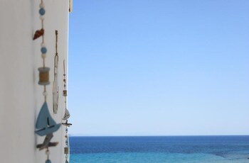 penthouse and apartments by the sea near airport
