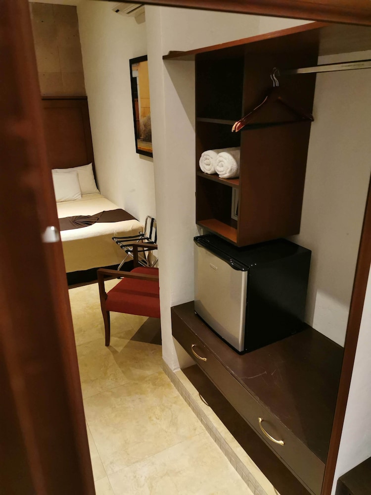 Casa Continental,Yucatán>>Mérida,3 star