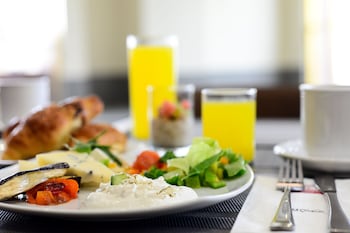 leonardo hotel negev