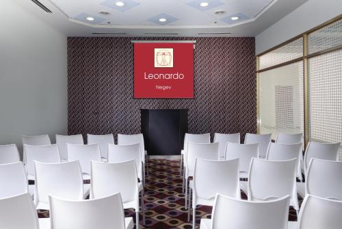 leonardo hotel negev