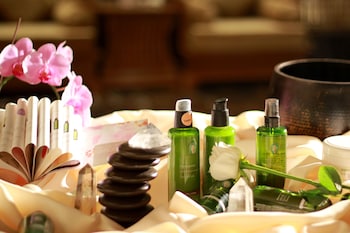 celebrity international grand hotel