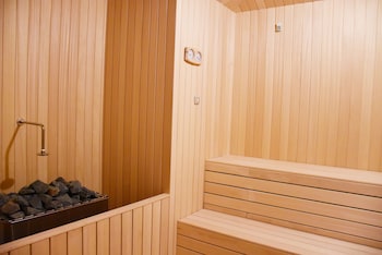 celebrity international grand hotel