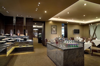 celebrity international grand hotel