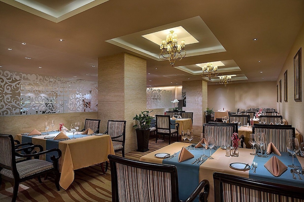 celebrity international grand hotel