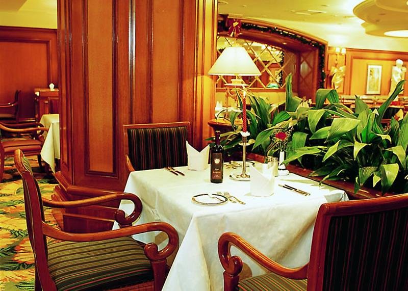 celebrity international grand hotel