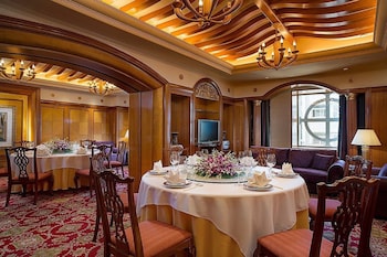 celebrity international grand hotel
