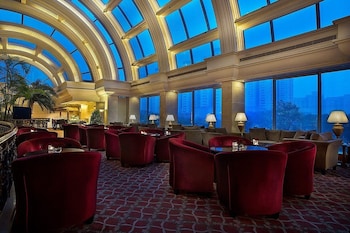 celebrity international grand hotel