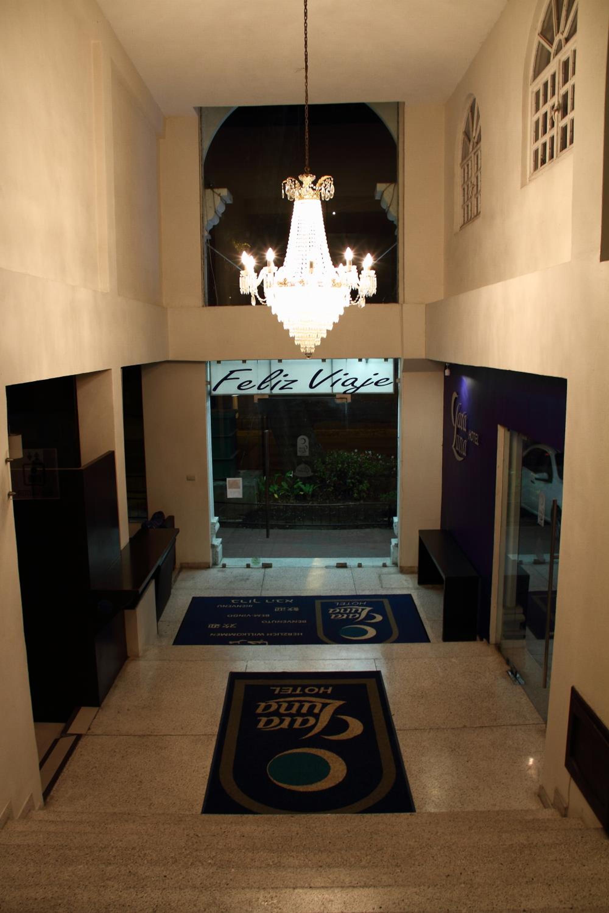 hotel clara luna