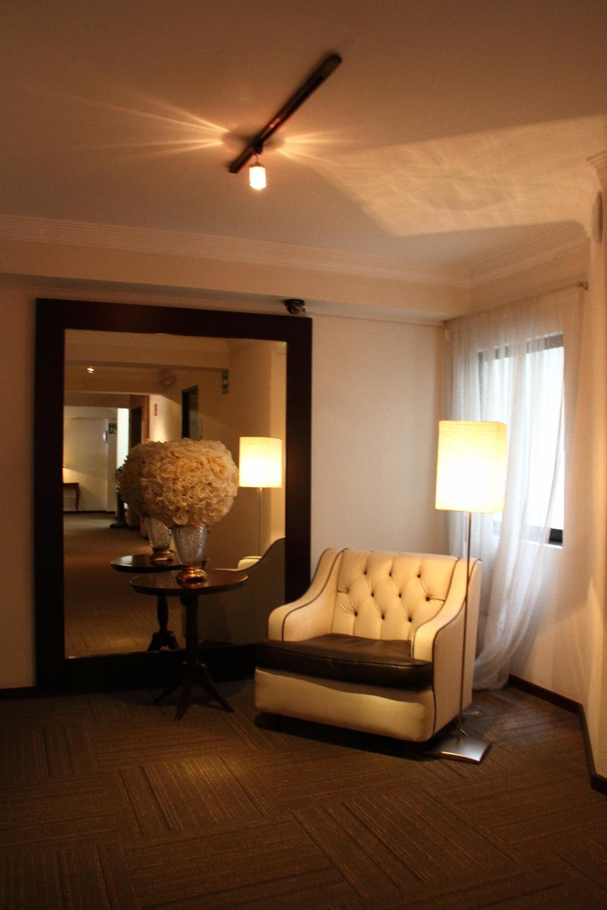 hotel clara luna