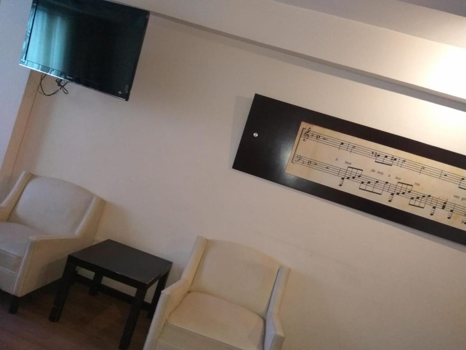 hotel clara luna