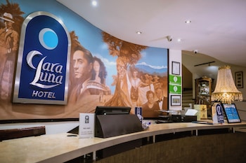 hotel clara luna