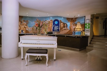 hotel clara luna