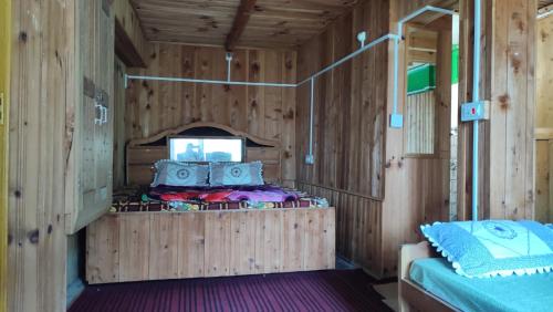 Tirthan Valley Luxmi Homestay,Kotla>>Gushaini,0 star