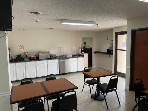 red roof inn branson