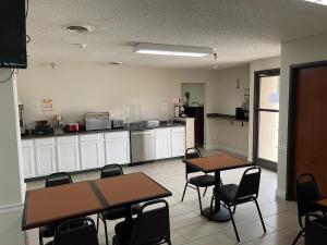 red roof inn branson