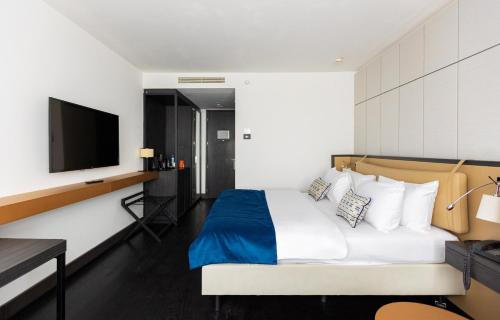 crowne plaza belgrade by ihg