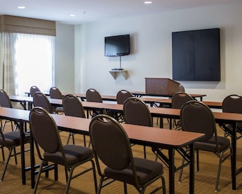 sleep inn and suites moundsville wheeling
