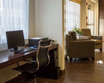 sleep inn and suites moundsville wheeling