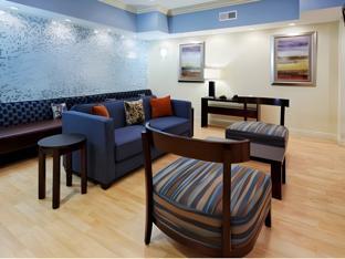 holiday inn express benicia by ihg
