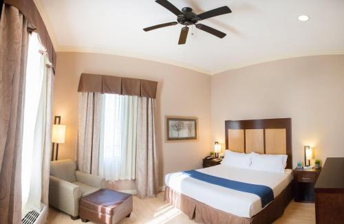 holiday inn express benicia by ihg