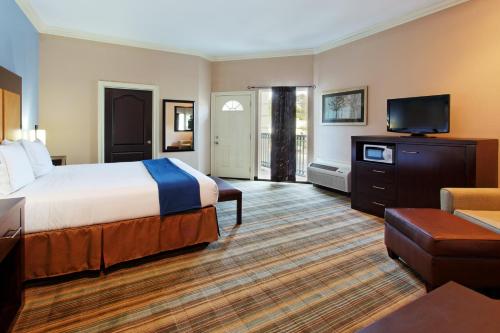 holiday inn express benicia by ihg