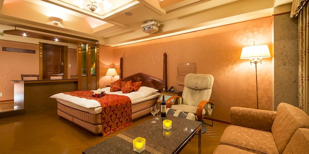 hotel rocco adults only