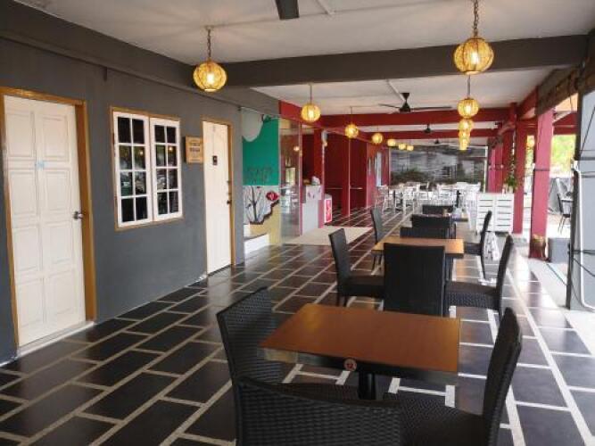 riverbank dungun guesthouse and cafe