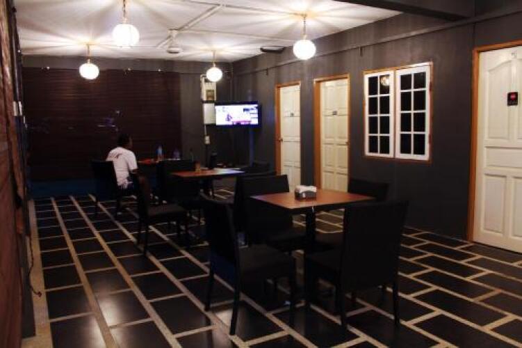 riverbank dungun guesthouse and cafe