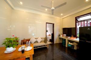 pink beach homestay