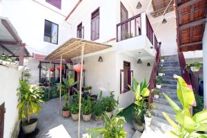 pink beach homestay