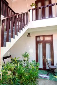 pink beach homestay