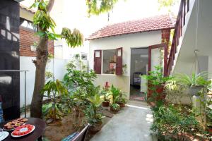 pink beach homestay