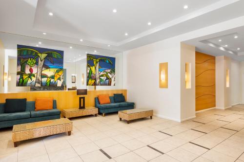 oaks sunshine coast seaforth resort