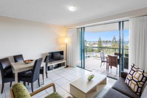 oaks sunshine coast seaforth resort