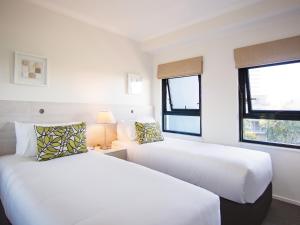 oaks sunshine coast seaforth resort
