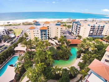 oaks sunshine coast seaforth resort